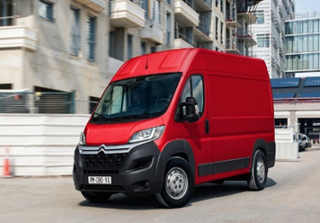 Renting  PEUGEOT BOXER FURGÓN 330 L1 H1 BHDI 120 S&S 6 VEL. MAN